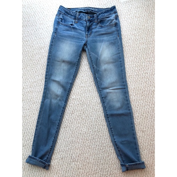 American Eagle Outfitters Denim - American Eagle Mid Rise Super-Stretch Jegging